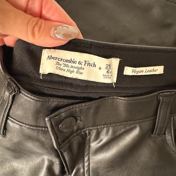 Abercrombie The 90s Straight Ultra High Rise Black Vegan Leather Pants - Picture 6 of 12